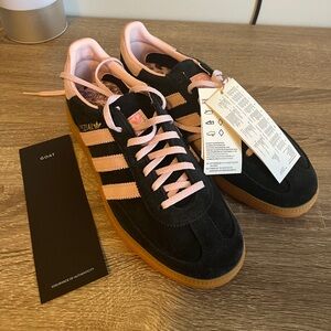 Adidas Spezial 8.5 W (black and pink) RARE